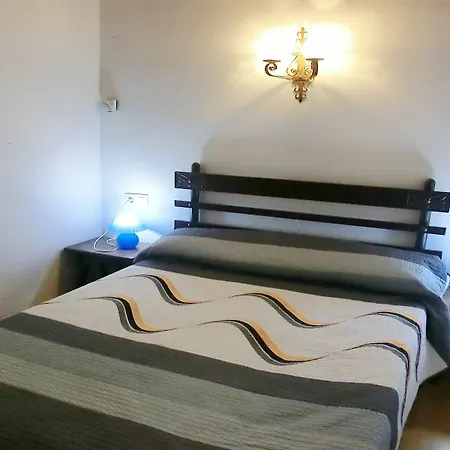 Villa 104667 In *